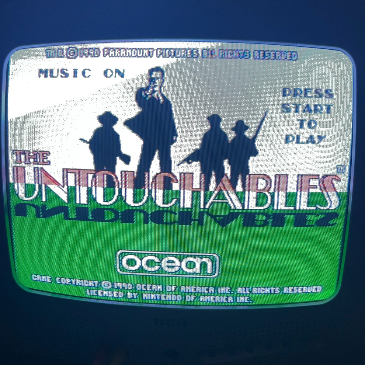 Nintendo NES Game THE UNTOUCHABLES  Authentic Vintage Tested