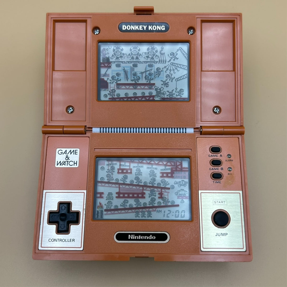 POCKETSIZE DONKEY KONG Nintendo Game & Watch DK-52 2nd Ed Rare "Sunset" Variant