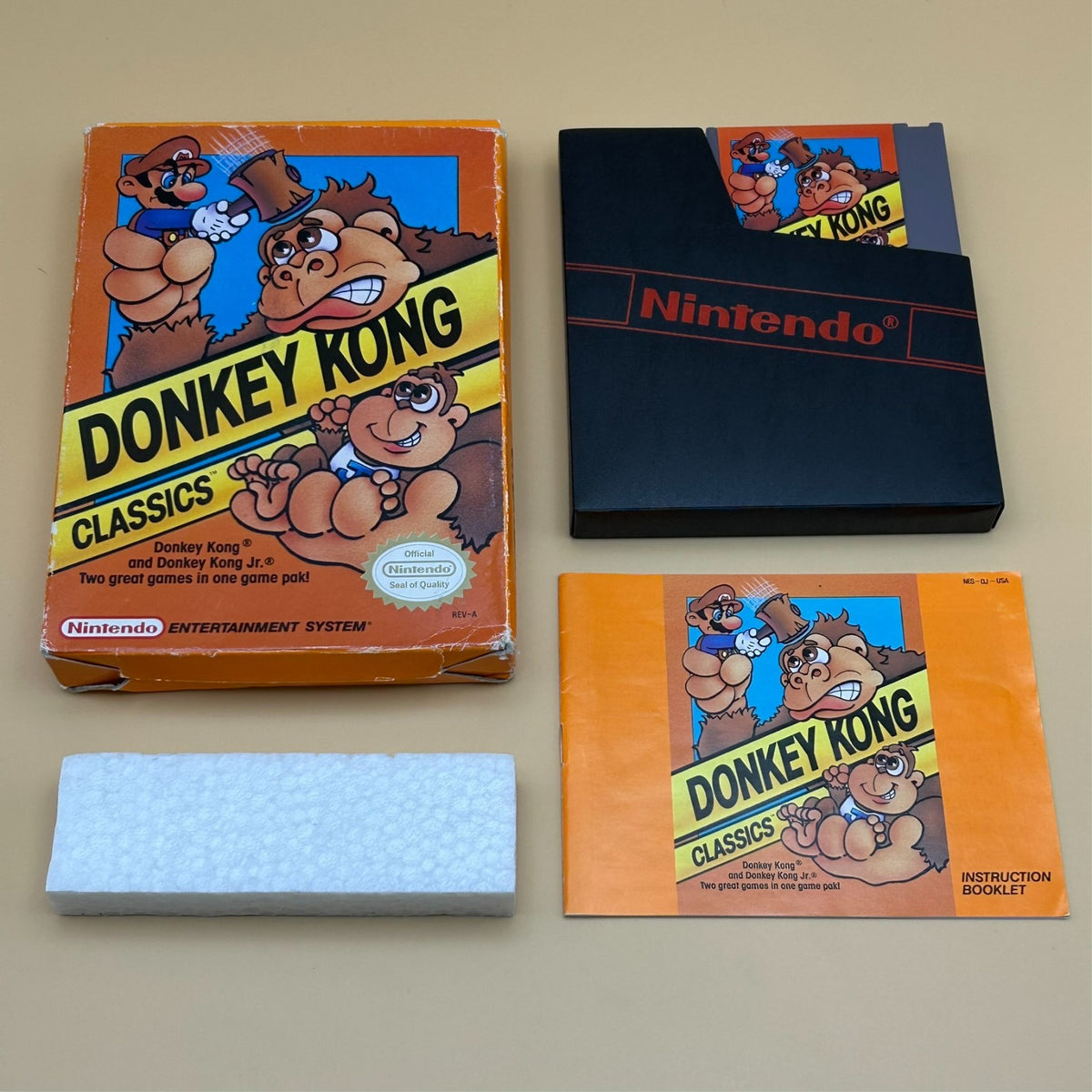 Nintendo NES Game Cart DONKEY KONG CLASSICS w/ Box Authentic Cleaned & Tested