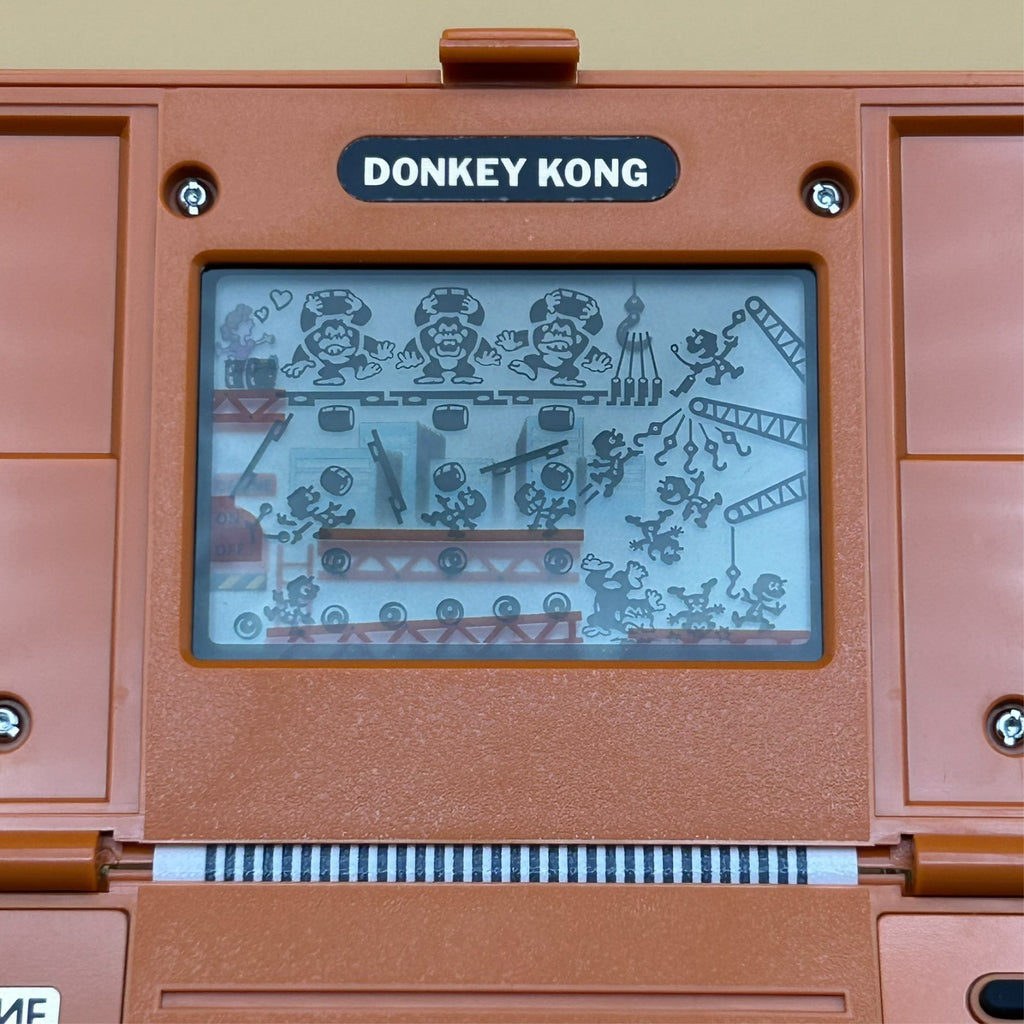 Nintendo Game & Watch DONKEY KONG DK-52 1982 NEW