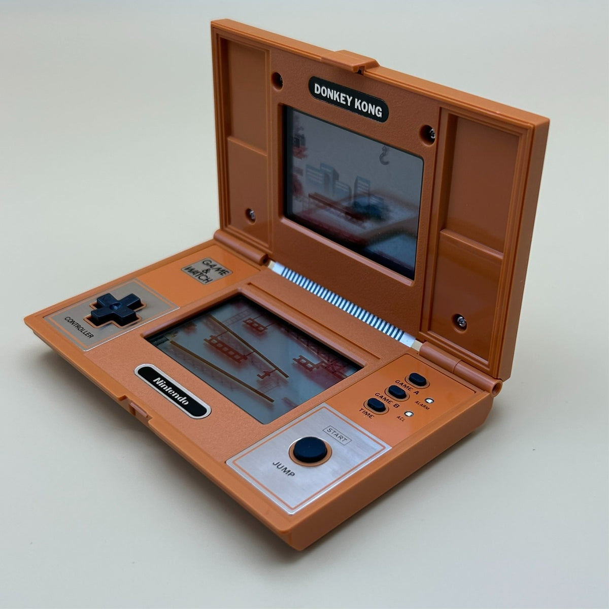 POCKETSIZE DONKEY KONG DK-52 Nintendo Game & Watch 1st Ed NOS