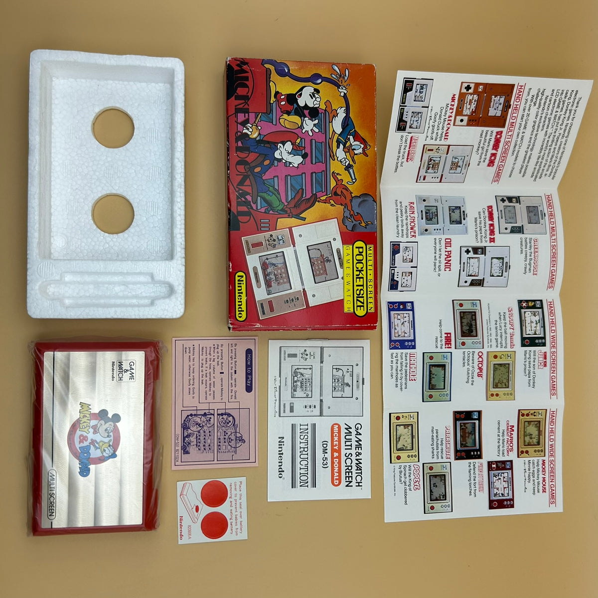 POCKETSIZE MICKEY & DONALD Nintendo Game & Watch DM-53 1982 MIB