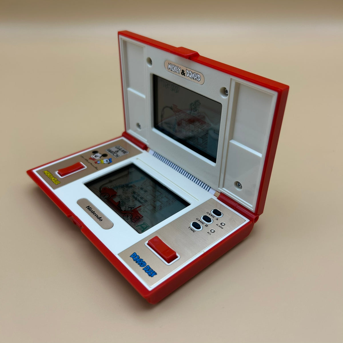 POCKETSIZE MICKEY & DONALD Nintendo Game & Watch DM-53 1982 MIB